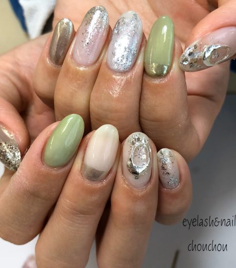 今年のカラー✨ピスタチオネイル💅